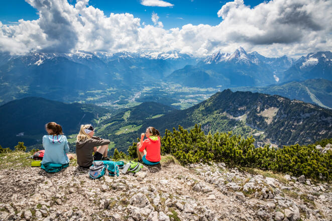 Gipfelbrotzeit mit Watzmannblick