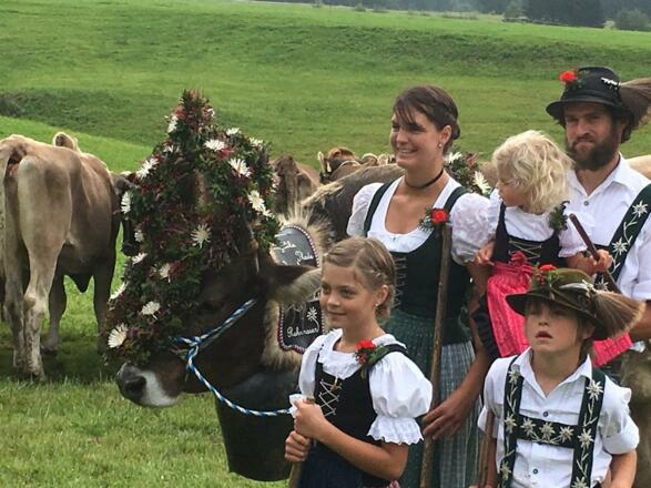 Balderschwanger Viehscheid mit Allgäuer Tracht