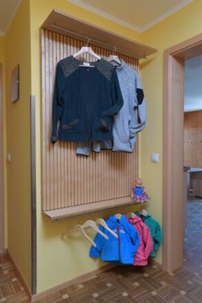 "Sonnenperle" Kindergarderobe