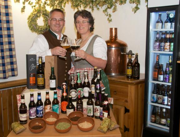 Die Biersommeliers Manuela und Wolfgang führen den Gasthof