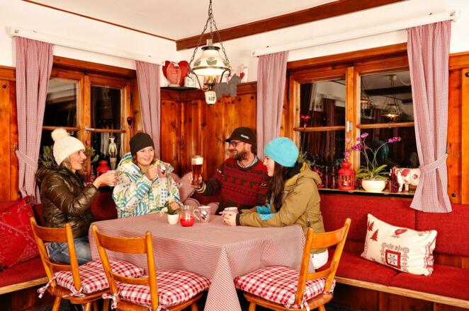 In der urig eingerichteten Wirtschaft ist für jeden Geschmack etwas dabei