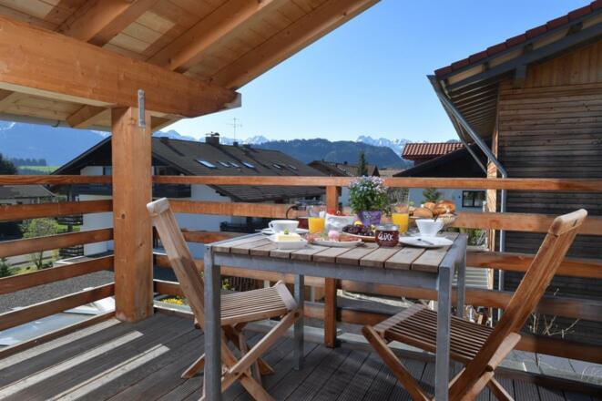 "Edelstein" überdachter Balkon