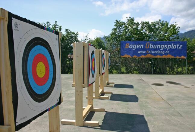 Der Bolsterlanger Bogenübungsplatz ist mit acht Zielscheiben ausgestattet