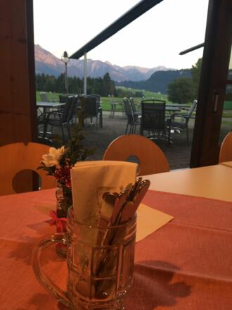 Gerne können auch Ihre Feiern im Festsaal Kitzebichl in Bolsterlang durchgeführt werden