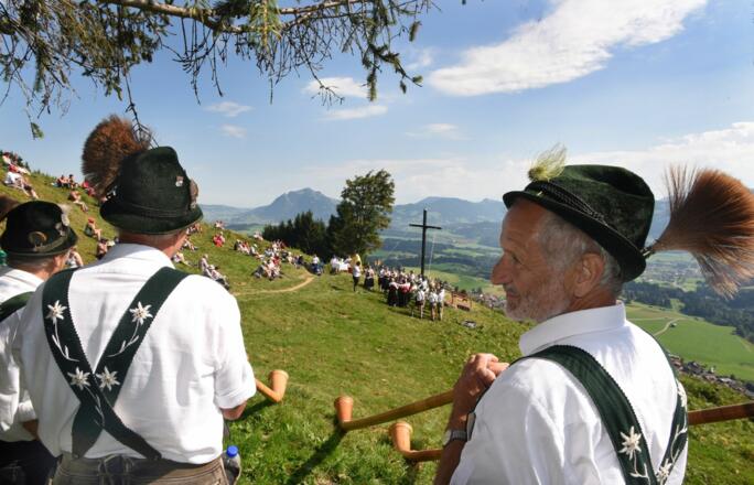 Die Alphornbläser Bolsterlang gestalten jedes Jahr die Bergmesse mit