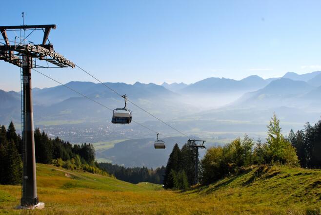 Bergbahn Ofterschwang Weltcup-Express im Herbst