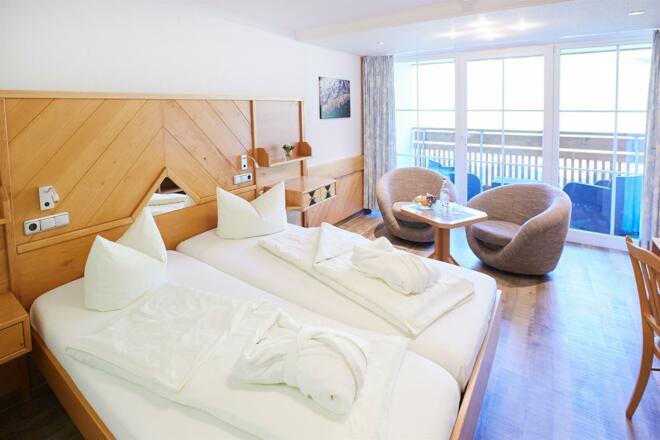 2018_09_Zimmer_Sonnenröschen_DirkRoth_web(2)