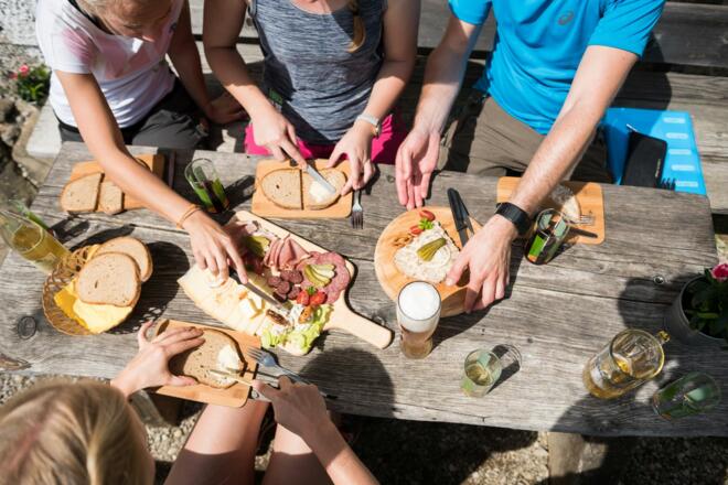 Genießen Sie eine deftige Brotzeit