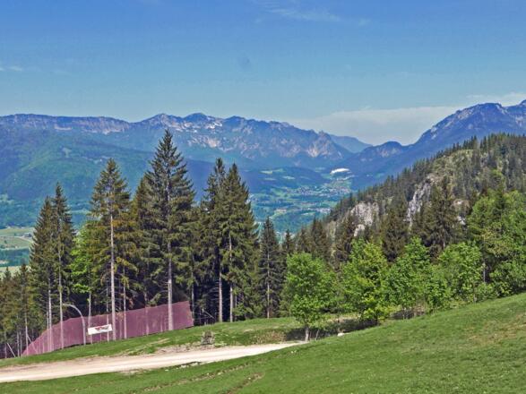 Blick zum Lattengebirge