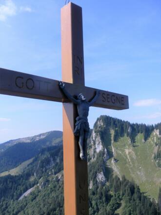 Zellerwand, dahinter der Heuraffelkopf