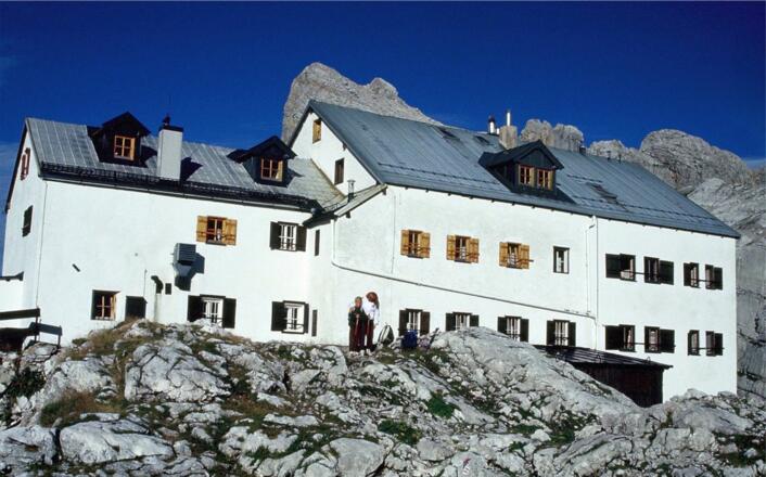 Riemannhaus mit Breithorn