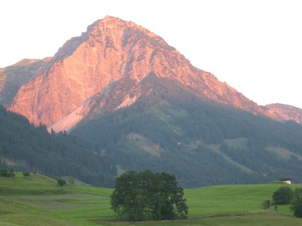 Blick vom Balkon, Alpenglühn-Rubihorn