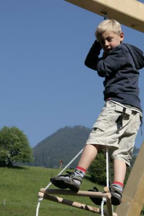 Spielplatz auf unserem Hof 1