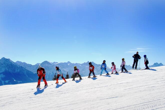 Kinderskikurs in der Wintersportschule Ofterschwang