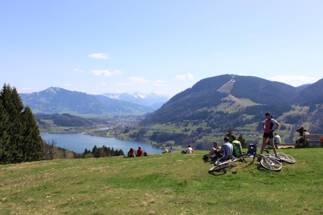 RadlerWandererAlpseeblick