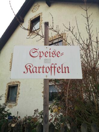 Kartoffel-Verkaufsschild in Feldmoching 