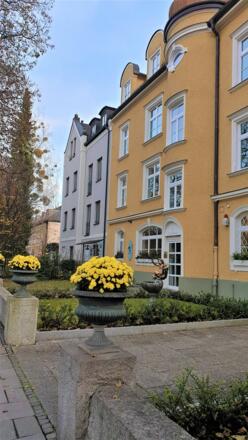 Häuserfront in der Südlichen Auffahrtsallee