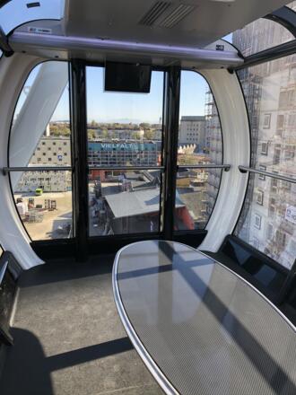 30-minütige Rundfahrt in einer Gondel des Hi-Sky Riesenrads