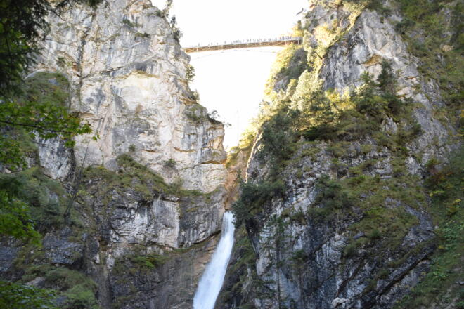 Blick auf die Marienbrücke von der Pöllatschlucht aus