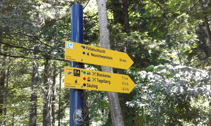 Beschilderung zur Pöllatschlucht