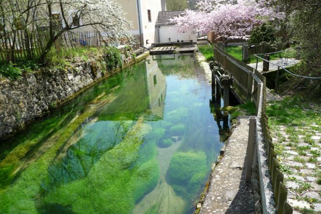 Altmühltal - Prunner Bach unterhalb Burg Prunn nähe Riedenburg