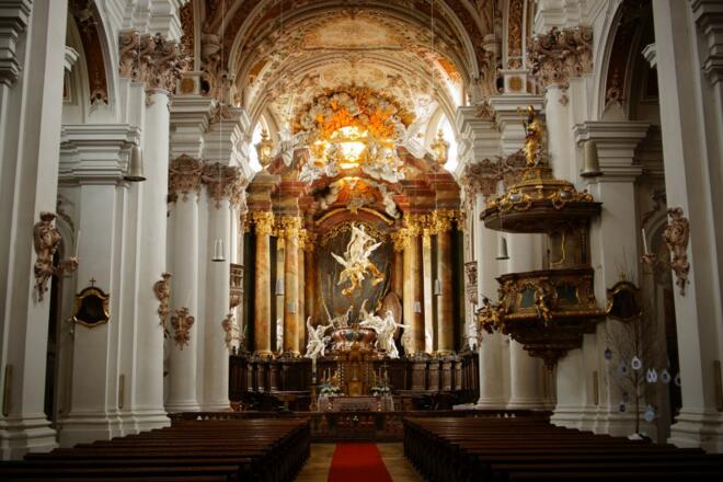 Asam-Kirche im Kloster Rohr (Rohr i.NB)