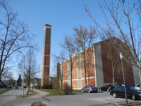 Christkönigkirche in Saal a.d. Donau