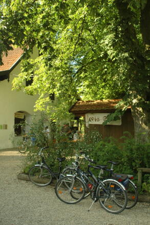 Biergarten Schloss Ratzenhofen
