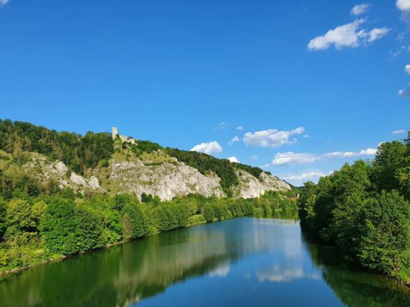 Blick auf die Burgruine Randeck bei Essing vom Tatzlwurm