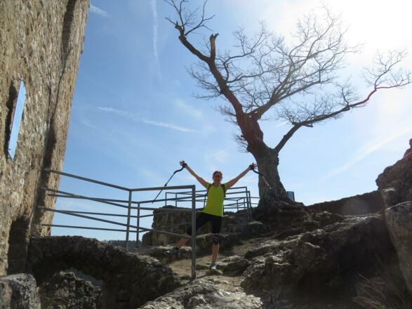 FXT-Station Federn ~ Burganlage Neideck