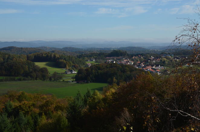 Blick vom Hohen Kreuz über Engelhardsberg bis Fichtelgebirge