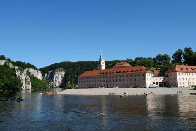 Kloster Weltenburg mit Donaudurchbruch nähe Kelheim