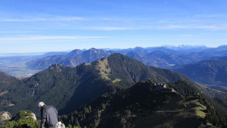 Blick von der Kampenwand zur Hochplatte