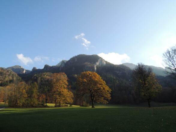 Die letzten Meter zur Talstation der Kampenwandseilbahn
