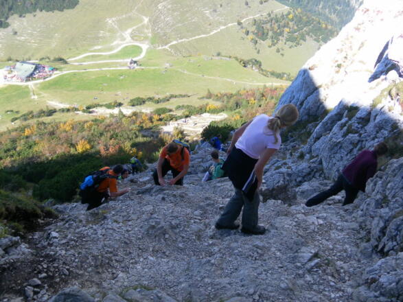 Schrofenhang zur Steinlingalm