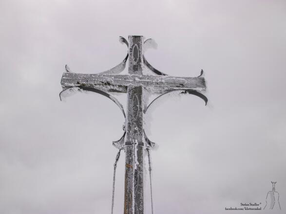 schönes Gipfelkreuz am Geigelstein