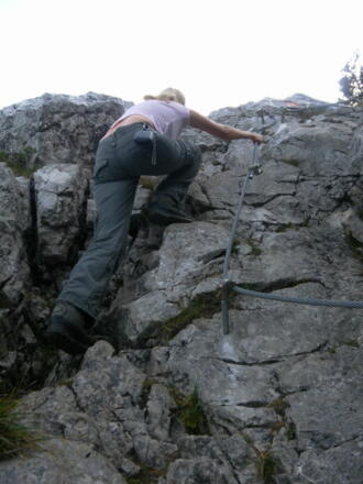 zur Gratkante hinauf