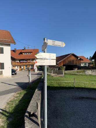 Wanderbeschilderung in Roßmoss