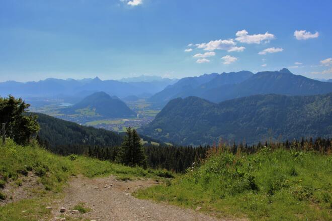 Blick vom Edeslberg auf Pfronten im Allägu