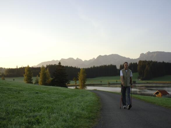 Abendstimmung am Attlesee bei Nesselwang im Allgäu