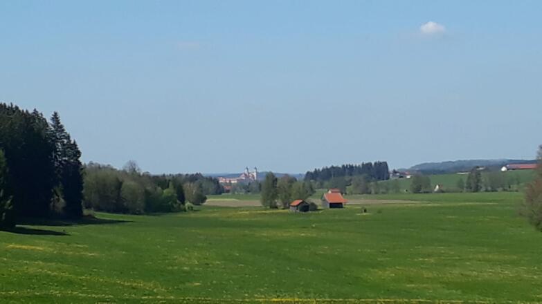Blick auf Ottobeuren bei der Unteren Waldmühle