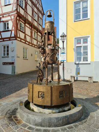 Schleifenroute - Harburg Brunnen in der Altstadt