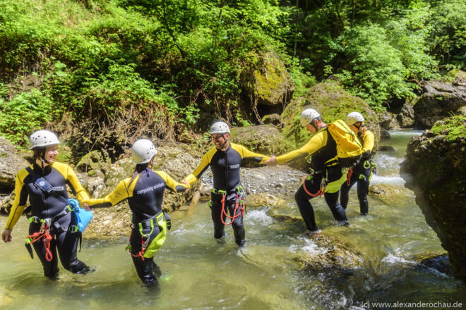 Canyoning Team Work