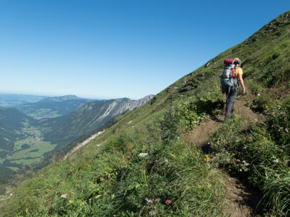 Wege können recht durchfeuchtet sein
