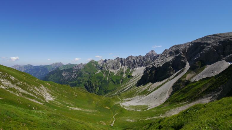 Blick vom Himmelecksattel zum Hochvogel