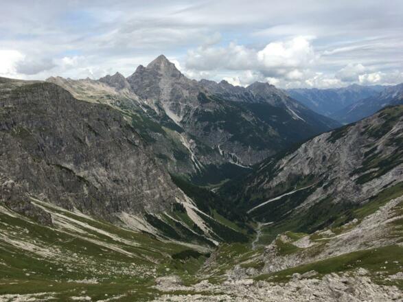 Blick vom Hornbachjoch ins Hornbachtal.