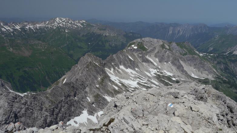 Blick vom Hochvogel mit Prinz-Luitpold-Haus