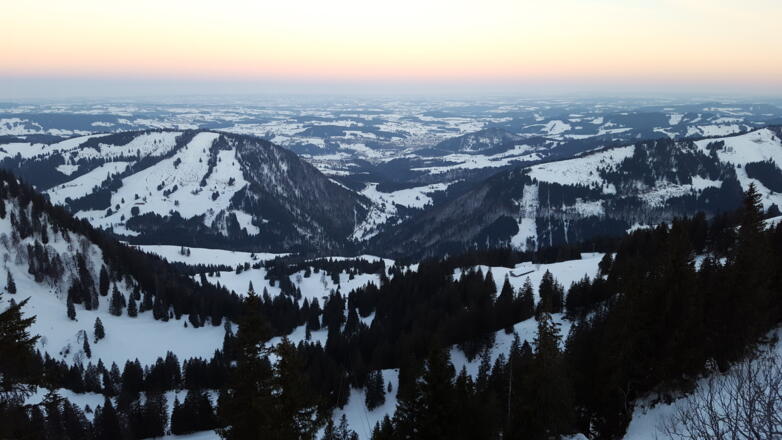 Blick über das Staufner Haus ins &quot;Vorland&quot; 