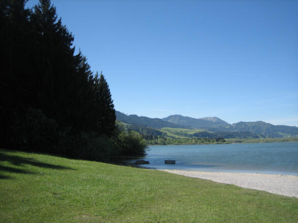 Grüntensee-Ufer mit Aussicht