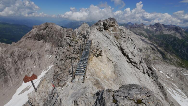 Leiterbrücke auf der Nordseite des Steinschartenkopfs
